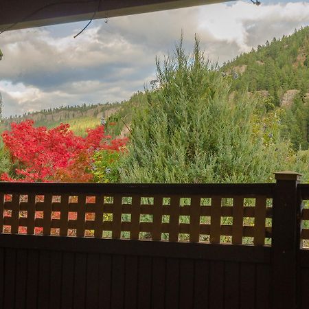 St Andrews By The Lake Golf Resort Kaleden Номер фото